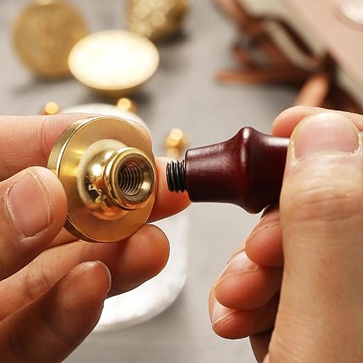 Wax Seal Kit with 24 Colors Wax Seal Beads 600pcs, 6PCS Wax Seal Stamps, Electric Sealing Wax Warmer, Envelopes and Wax Seal Metallic Pen for Gift and Decoration (Cartoon)