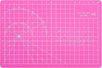A5 Cutting Mat, Self Healing Sewing Mat, Craft Mat Double Sided 3-Ply Craft Cutting Board for Sewing Crafts Leather Fabric Scrapbooking Project Art Supplies, 8.6“ x 5.9”, Pink