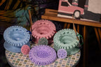 Paint Puck CollapsiBowl Paint Brush Cleaner Rinse Cup (Green) – Collapsible Paint Water Cup & Brush Cleaner with Brush Holder, Squeegee Lips & Drip Tray for Acrylic, Watercolor & Art Supplies