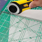 MANUFORE 15 x 30cm Sewing Acrylic Ruler Anti-Slip Metric Ruler DIY Quilting Tools with Clear Printed Lines for Precise Cutting