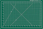 Dahle Vantage 10471 Premium Self-Healing Cutting Mat, 12"x18", 1/2" Grid, 5 Layers for Max Healing, Perfect for Crafts & Sewing, Green